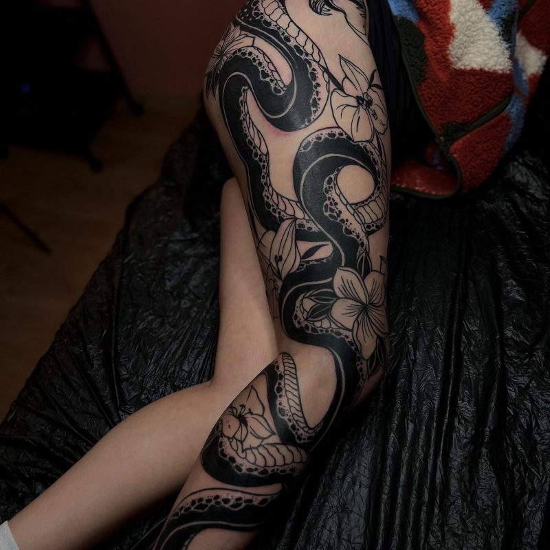 Blackwork Tattoo von Addi Asha aus Bochum, NRW