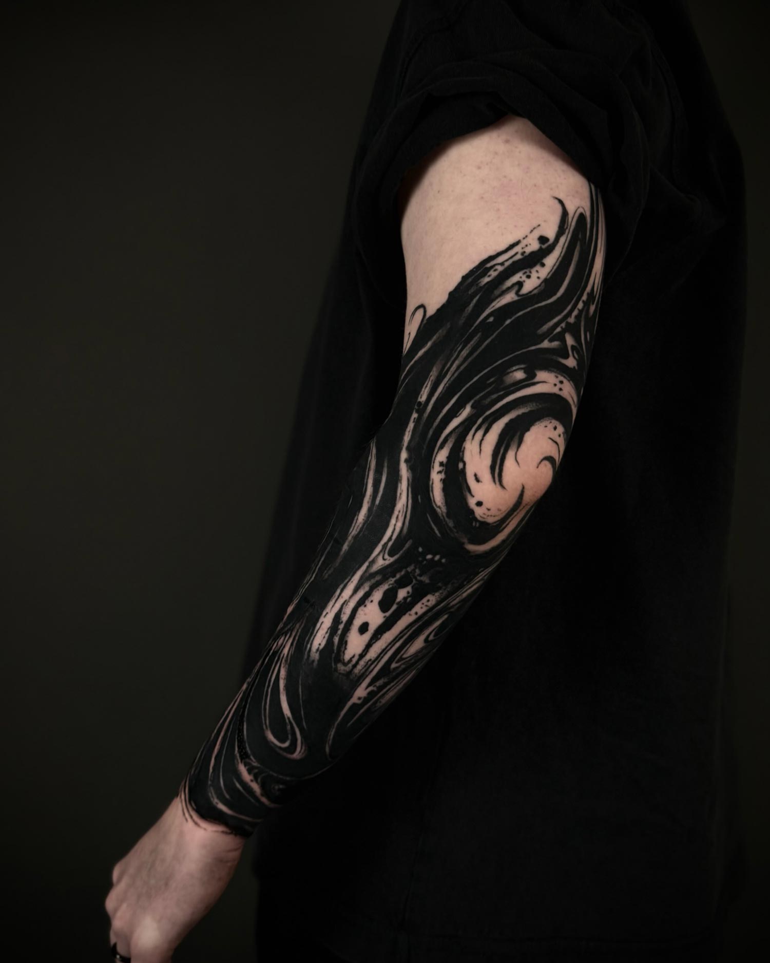 Suminagashi Tattoo von Addi Asha, Tätowierer aus Bochum, NRW